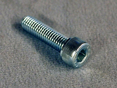 04-SC830Z SHCSM8-1.25x30 Zinc Coarse Thread Socket Cap Bolt