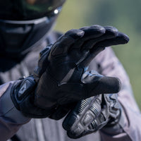 Shadow AX Gloves — Black